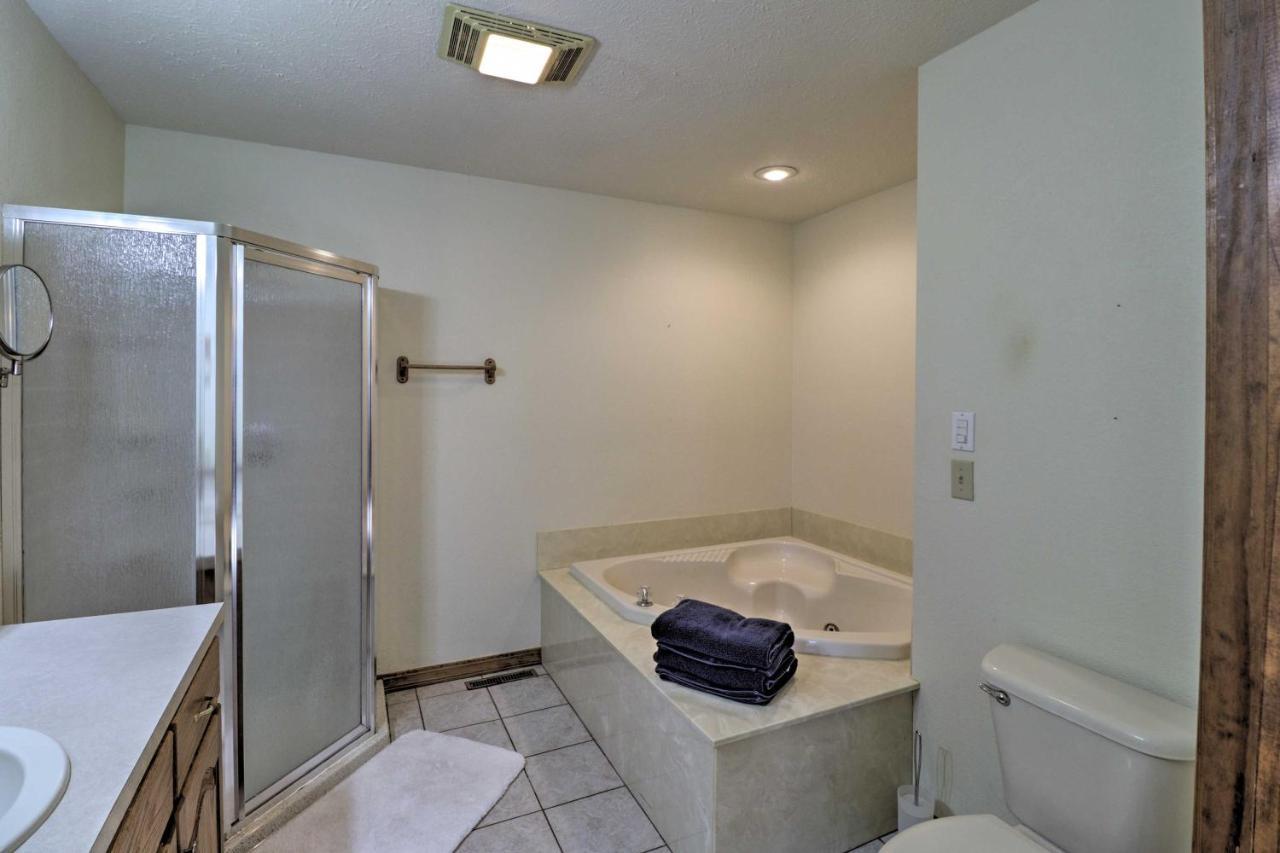 Secluded Marble Falls Family Home With Mtn Views! Екстериор снимка